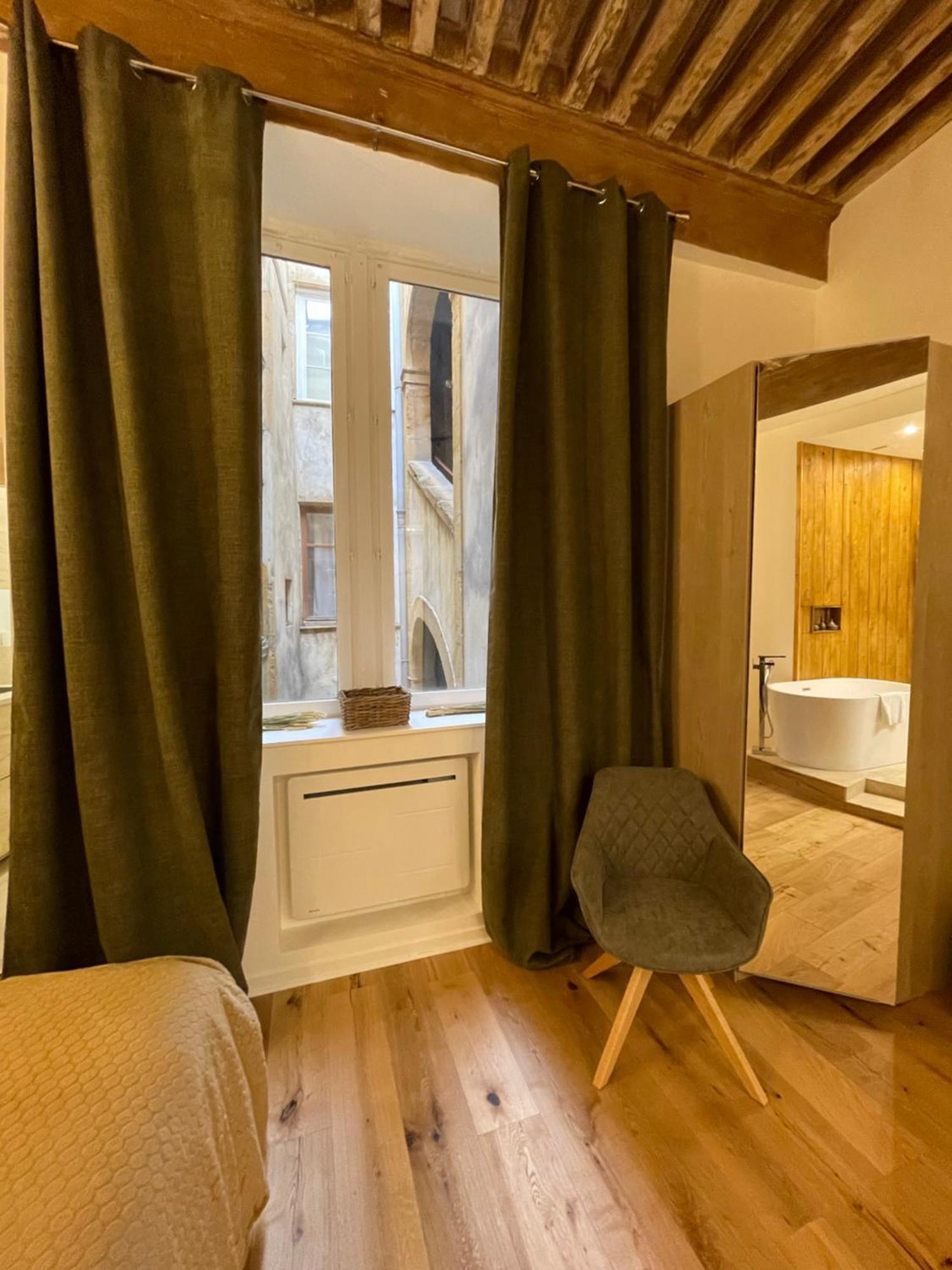 Les Balcons De Guignol Apartment Лион Екстериор снимка